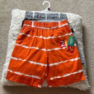 Garanimals 2 pack of short size 7